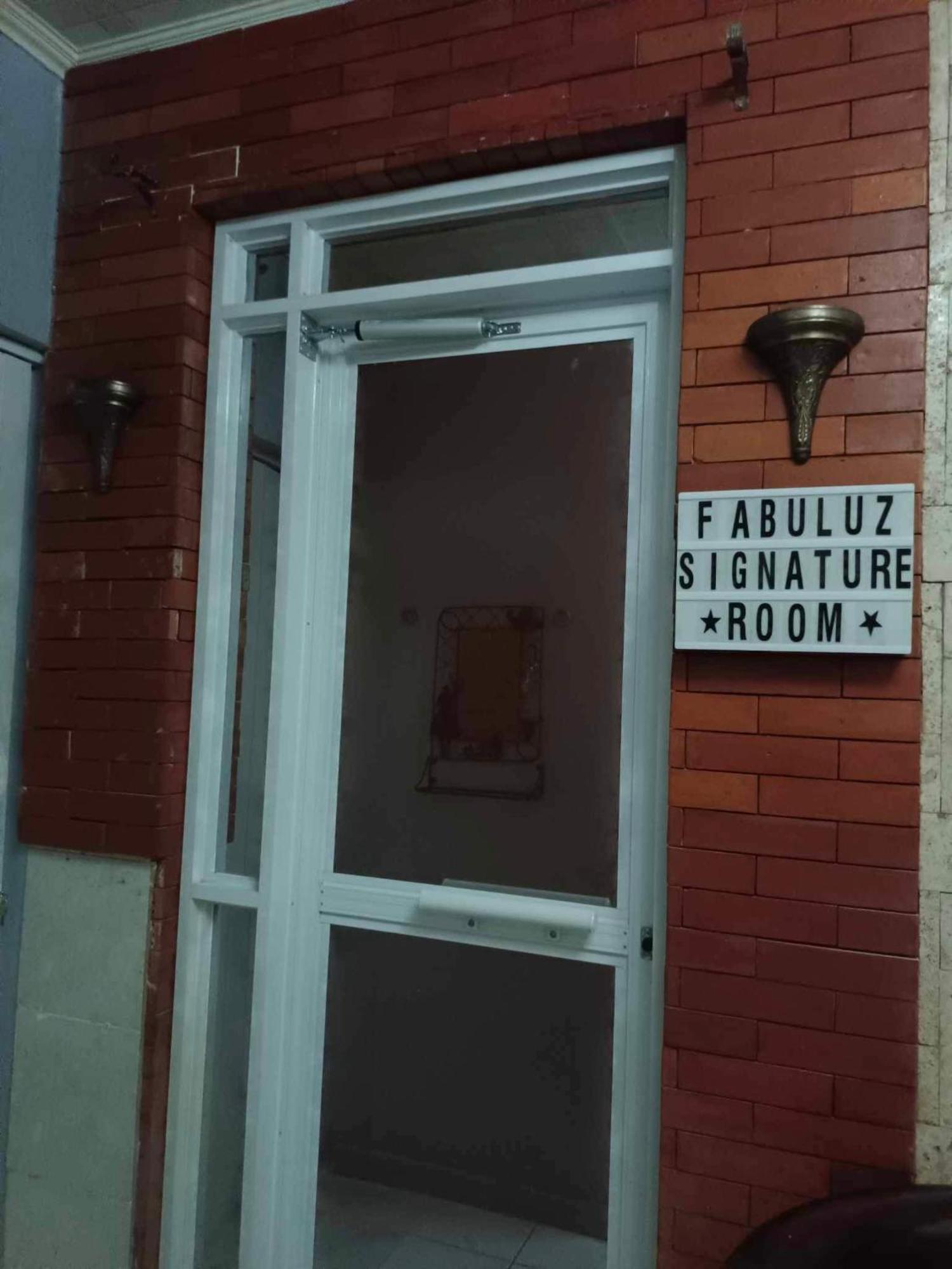 Fabuluz Luxury At Princess Place Malolos Eksteriør bilde
